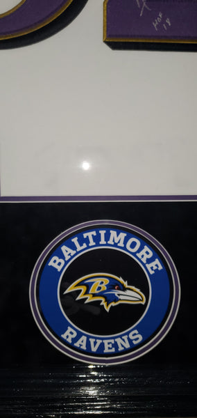 Baltimore Ravens Ray Lewis Framed Autographed Custom Jersey with HOF 18 inscription (PSA)