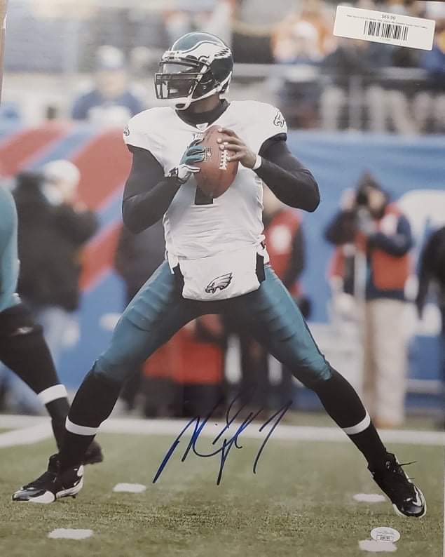 Philadelphia Eagles Donovan McNabb Autographed 11x14 Photo (JSA). – Muncy's  Memorabilia