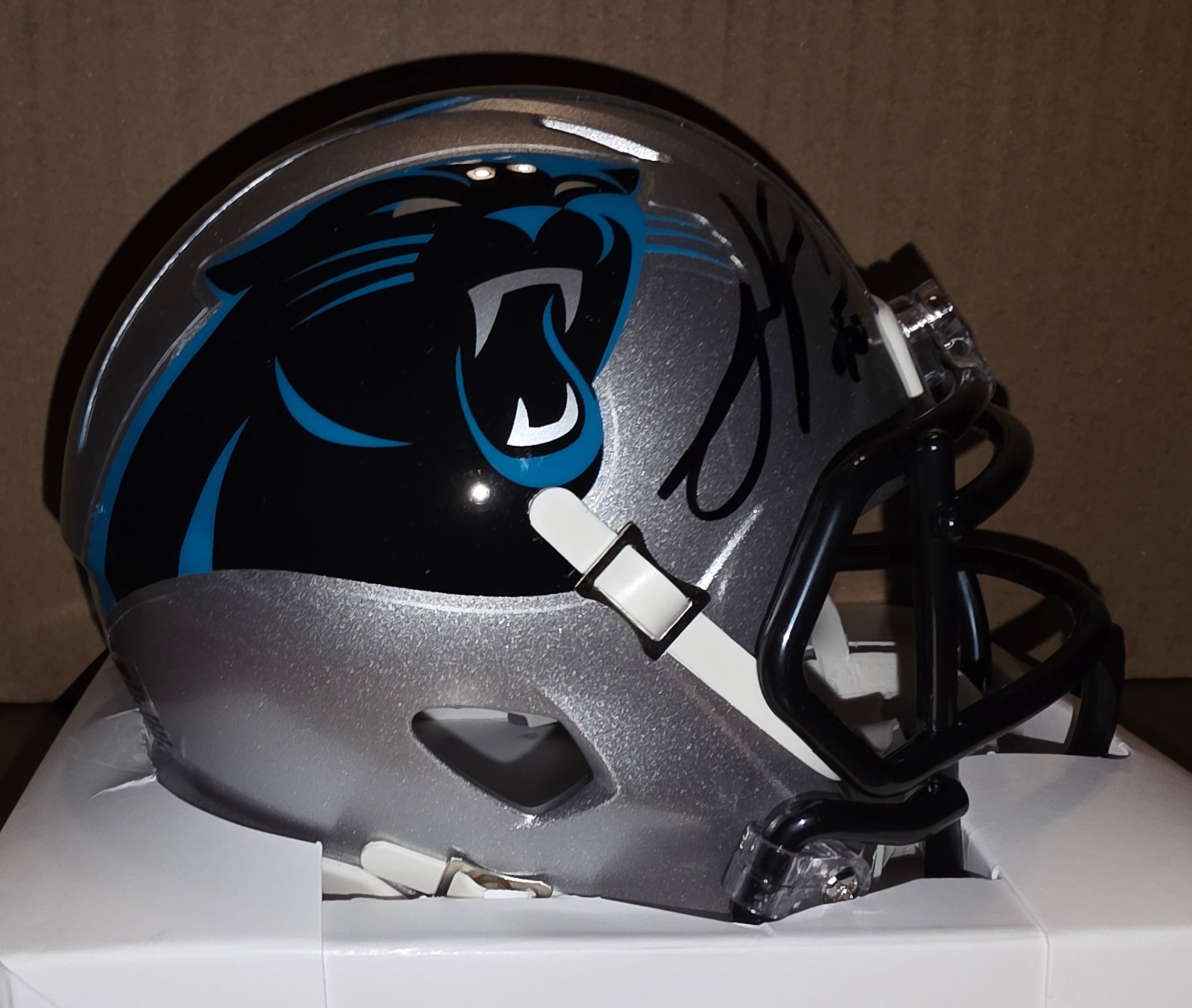 Carolina Panthers Julius Peppers Autographed Speed Mini Helmet (BAS)