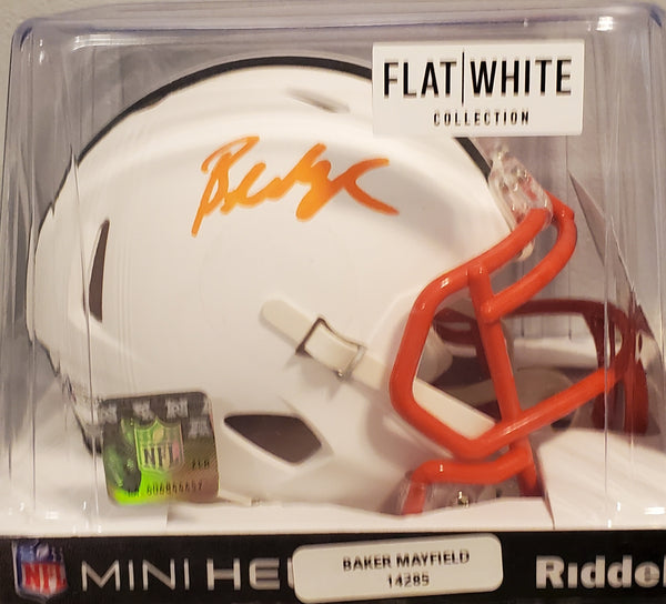 Cleveland Browns Baker Mayfield Autographed White Matte Speed Mini Helmet (BAS)