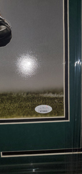 Philadelphia Eagles Brian Dawkins Framed Autographed 16x20 Photo with HOF 18 Inscription (JSA)